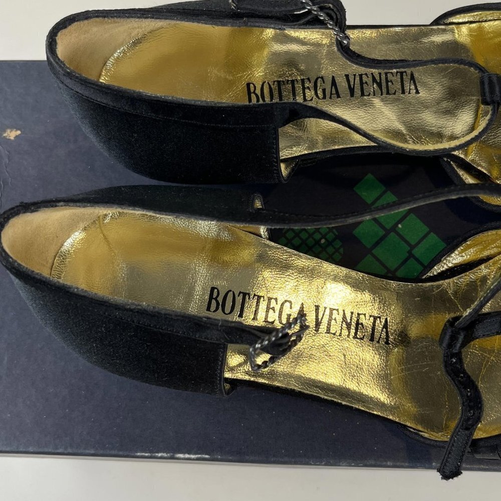 BOTTEGA VENETA INTRECCIATO T-STRAP FLATS - Picture 5 of 13